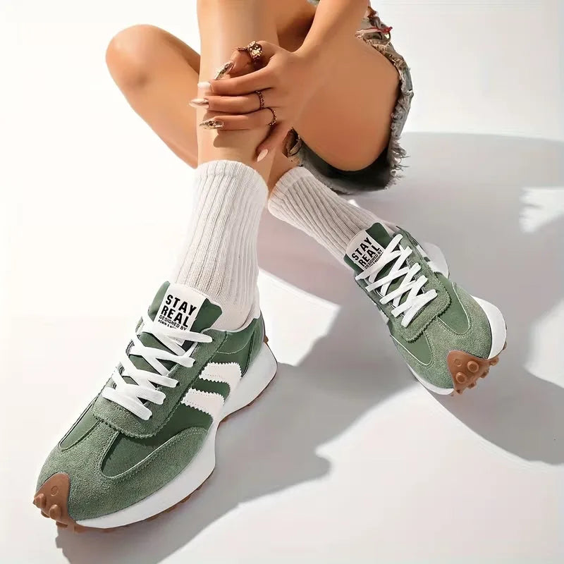 Green retro chunky sneaker