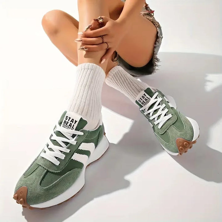 Green retro chunky sneaker