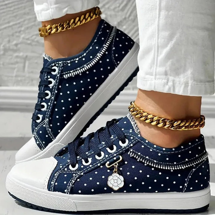 Dark blue embroidered mesh platform sneaker
