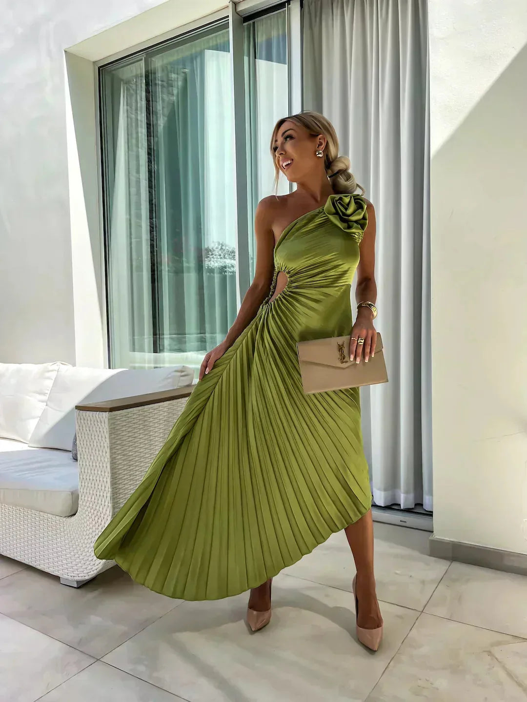 Nyla | Pleated Rose Midi
