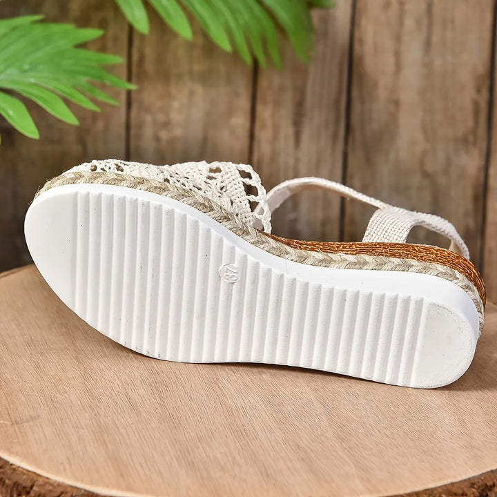 Beige crochet espadrille sandal, sole view