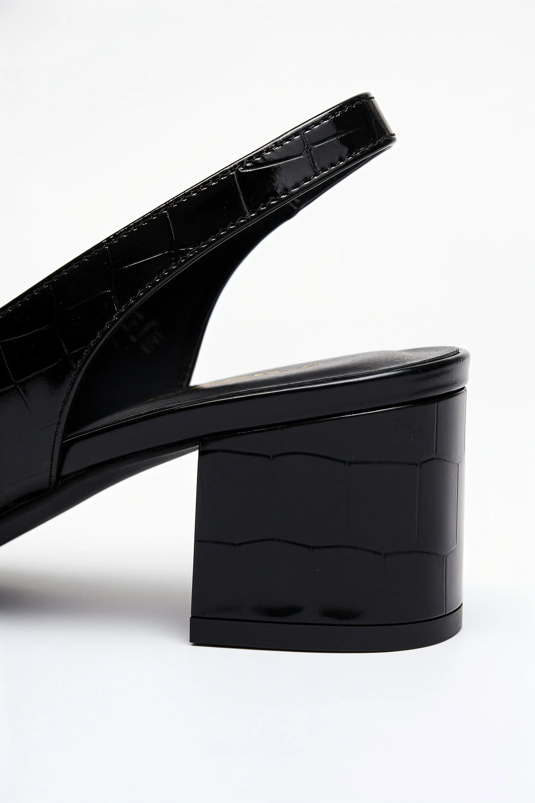 Reya | Croc Slingback Pump