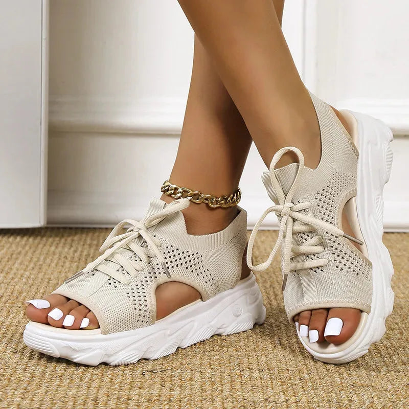 Black lace-up platform sandal, sole view